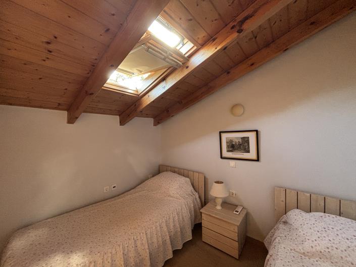 Image No.47-5 Bed Cottage for sale