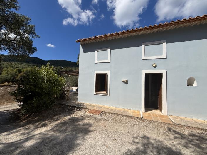 Image No.51-5 Bed Cottage for sale