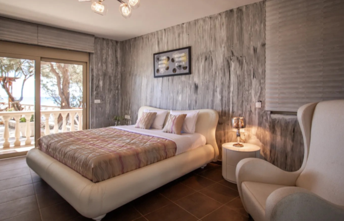 Image No.20-6 Bed Villa for sale