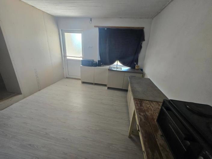 Image No.12-2 Bed Bungalow for sale