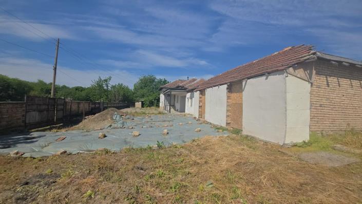 Image No.33-2 Bed Bungalow for sale