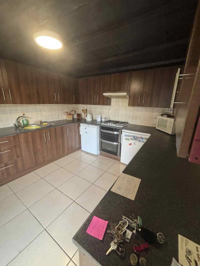 Image No.20-4 Bed House/Villa for sale