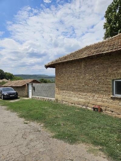 Image No.15-2 Bed House for sale