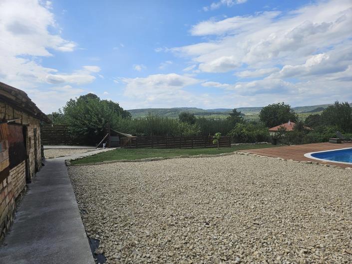 Image No.18-2 Bed House for sale