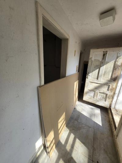 Image No.12-2 Bed House for sale