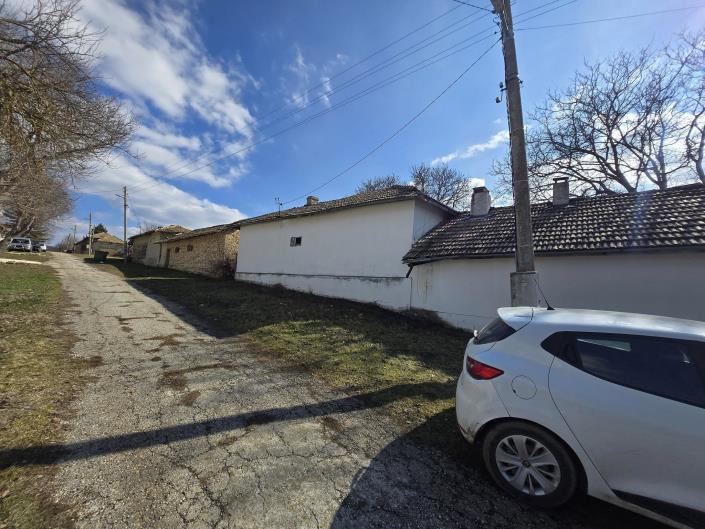 Image No.15-2 Bed House for sale