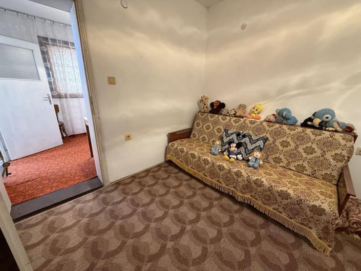 Image No.20-5 Bed House for sale