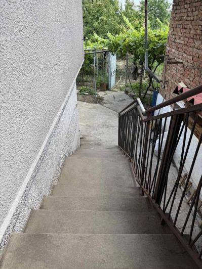 Image No.24-5 Bed House for sale