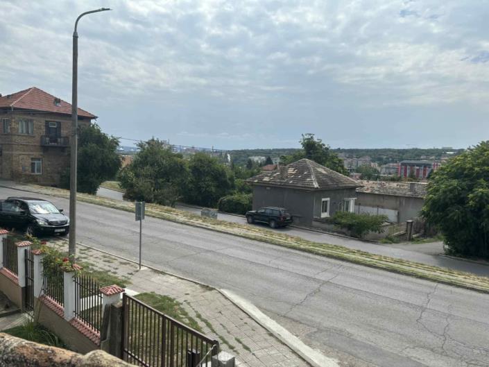 Image No.4-3 Bed Maisonette for sale