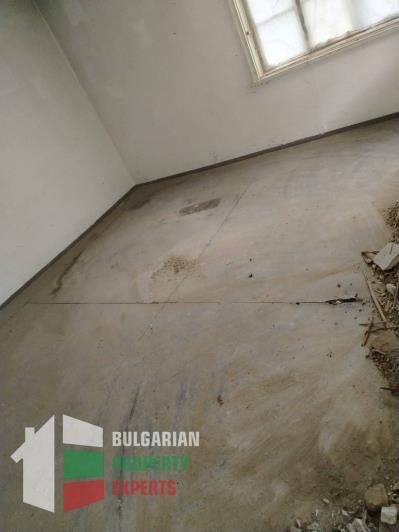 Image No.17-1 Bed House for sale