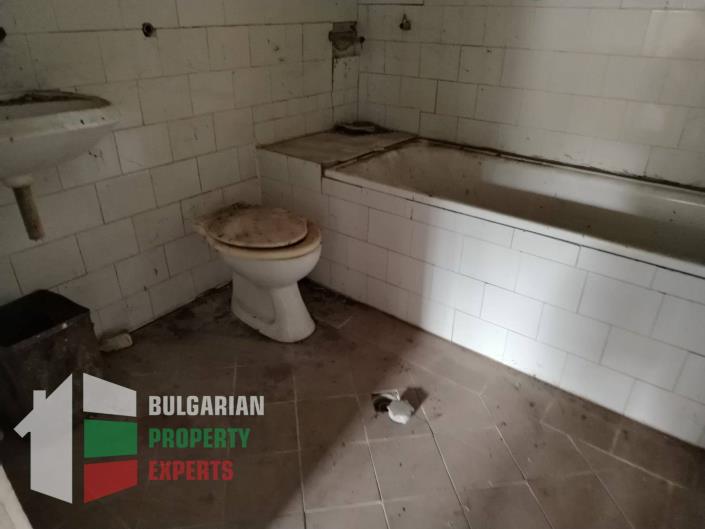 Image No.21-1 Bed House for sale