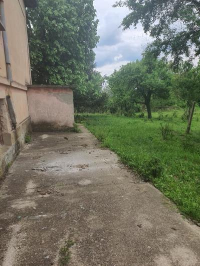 Image No.10-10 Bed House for sale