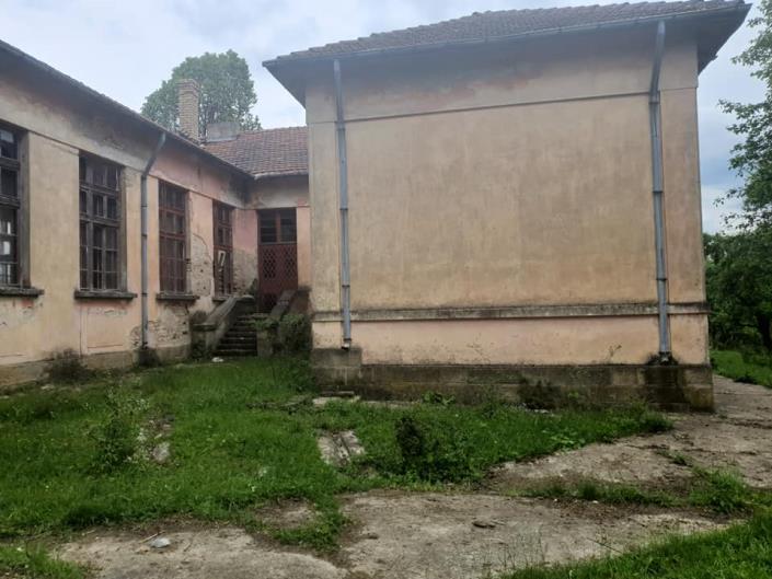 Image No.3-10 Bed House for sale