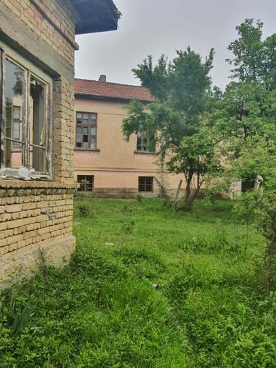 Image No.4-10 Bed House for sale