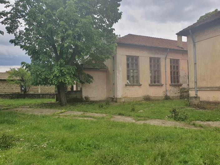 Image No.22-10 Bed House for sale
