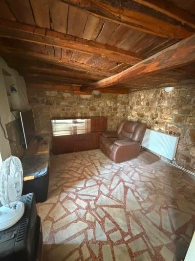 Image No.10-2 Bed House for sale
