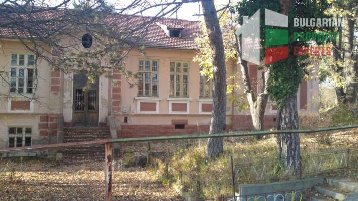 Image No.26-10 Bed Villa / Detached for sale