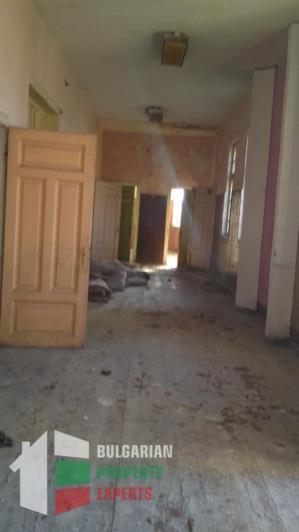 Image No.27-10 Bed Villa / Detached for sale