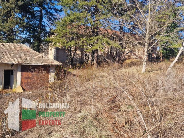 Image No.48-10 Bed Villa / Detached for sale
