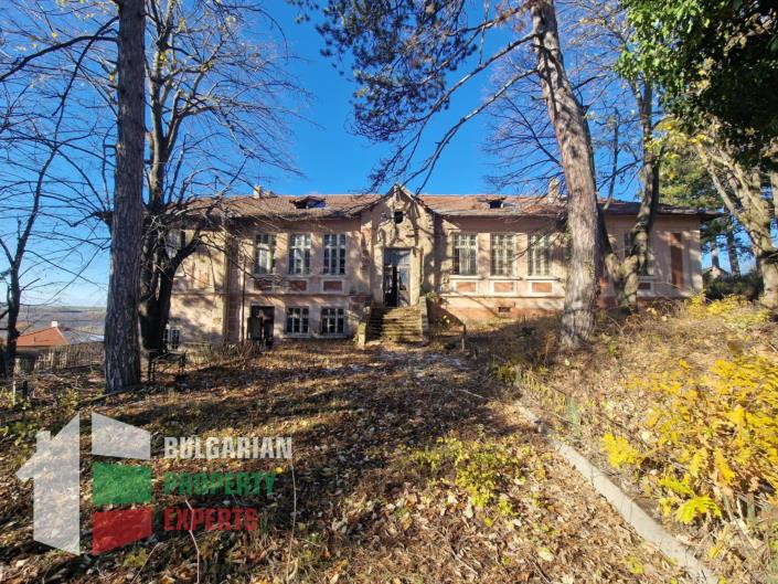 Image No.52-10 Bed Villa / Detached for sale
