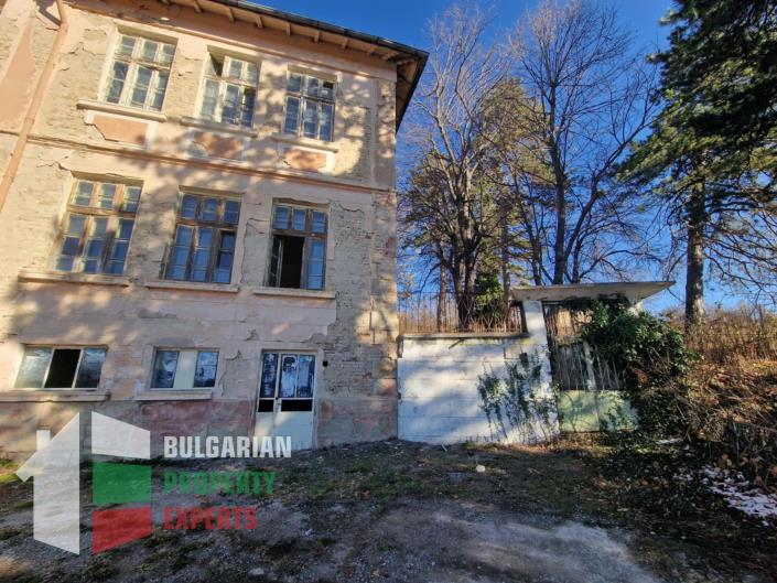 Image No.55-10 Bed Villa / Detached for sale