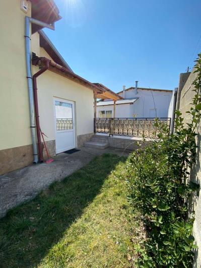 Image No.4-2 Bed Commercial for sale