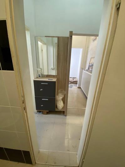 Image No.9-2 Bed Commercial for sale