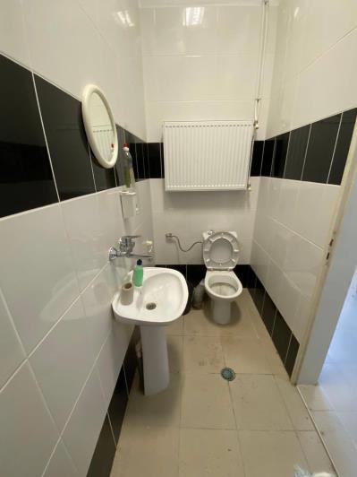 Image No.17-2 Bed Commercial for sale