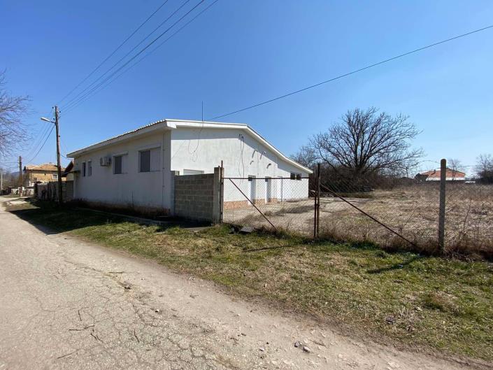 Image No.25-2 Bed Commercial for sale