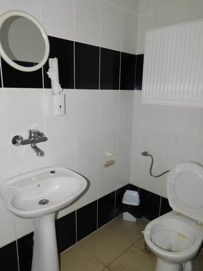 Image No.41-2 Bed Commercial for sale