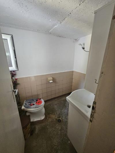Image No.16-2 Bed House for sale