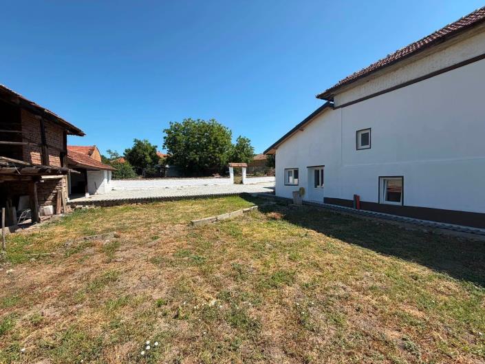 Image No.24-2 Bed House for sale
