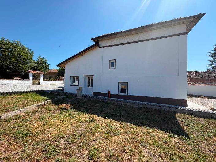 Image No.30-2 Bed House for sale