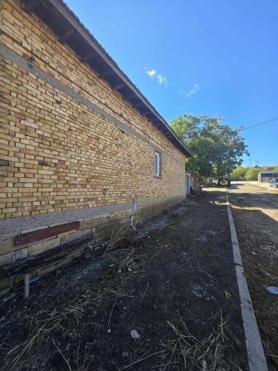 Image No.10-2 Bed House for sale