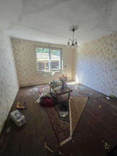 Image No.17-2 Bed House for sale