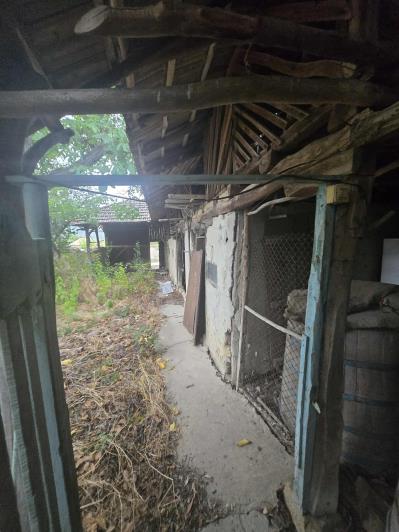 Image No.9-2 Bed House for sale