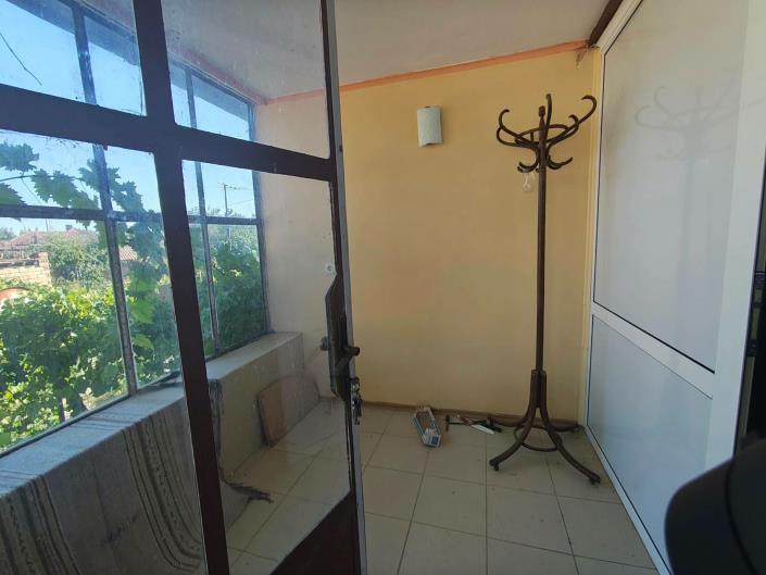 Image No.11-2 Bed House for sale