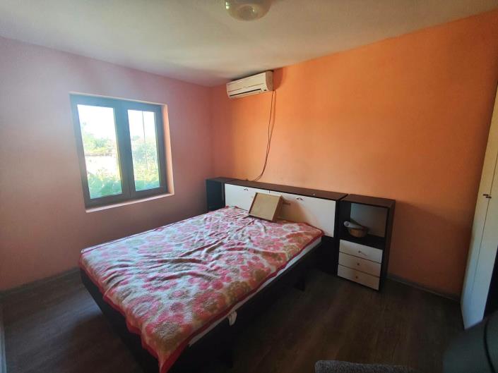 Image No.5-2 Bed House for sale