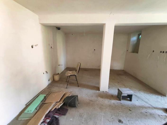 Image No.17-2 Bed House for sale