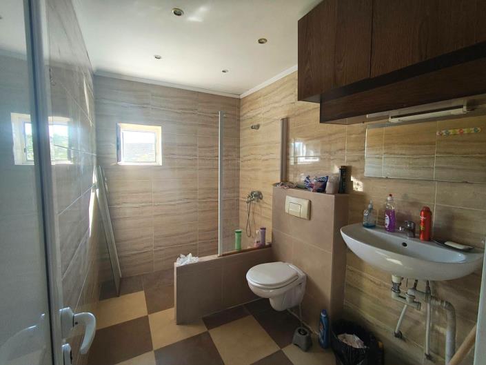 Image No.7-2 Bed House for sale
