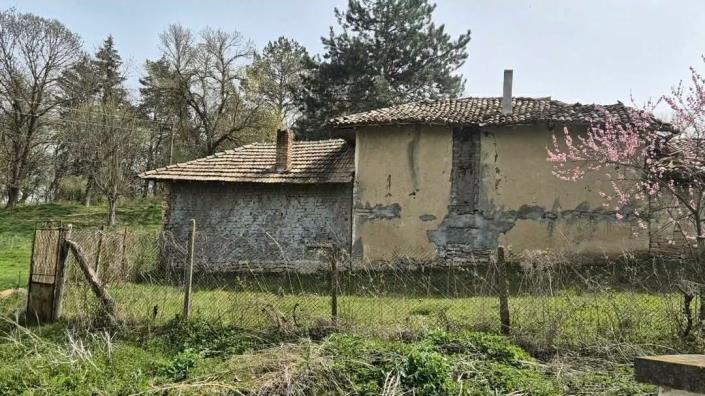 Image No.4-2 Bed House for sale