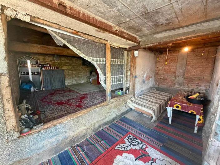 Image No.7-2 Bed House for sale