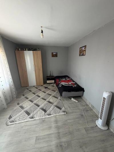 Image No.12-2 Bed House for sale