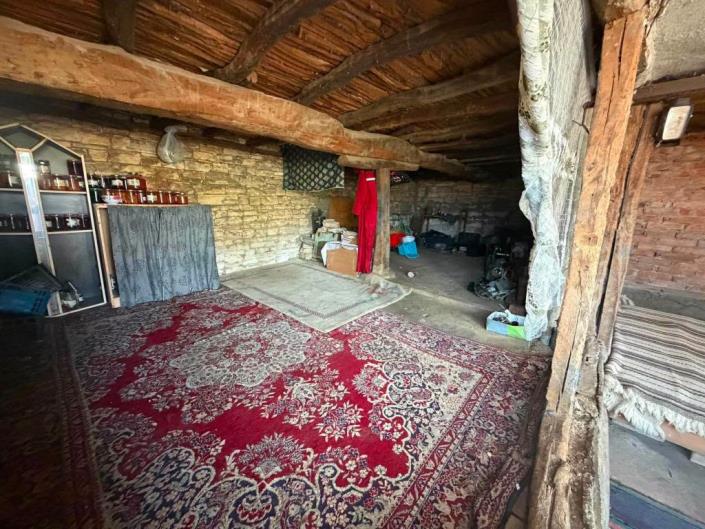 Image No.8-2 Bed House for sale