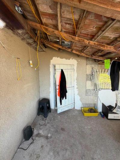 Image No.35-2 Bed House for sale