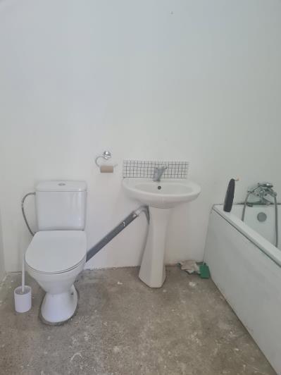 Image No.18-1 Bed House for sale
