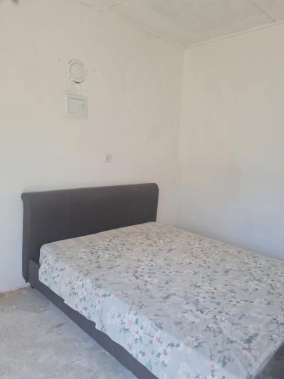 Image No.13-1 Bed House for sale