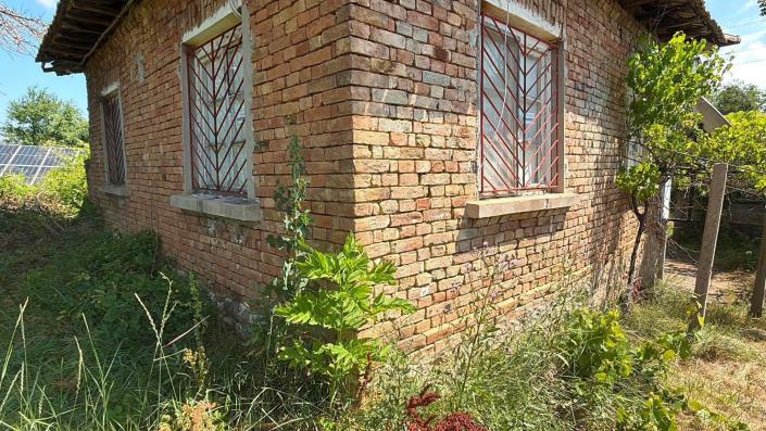 Image No.6-2 Bed House for sale