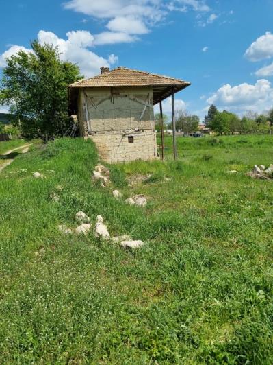 Image No.8-2 Bed House for sale