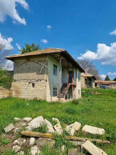 Image No.11-2 Bed House for sale